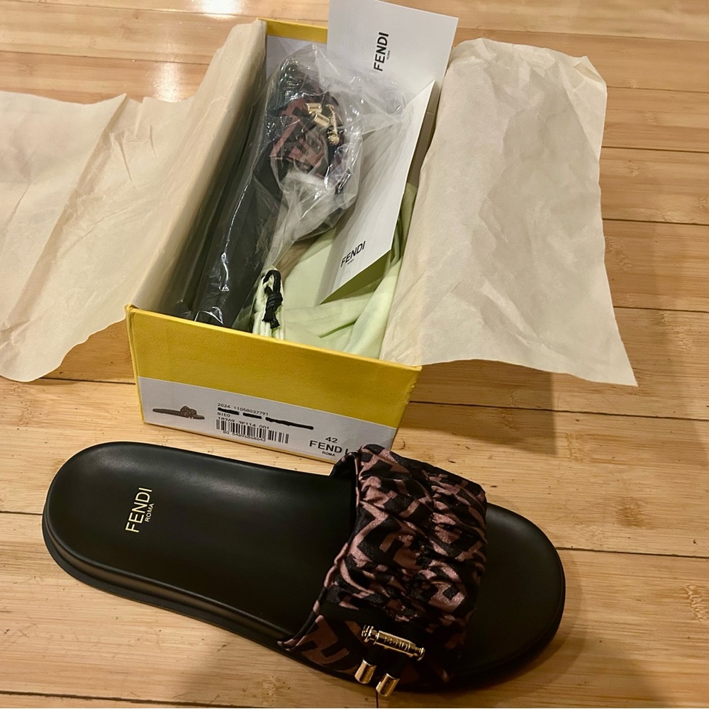 Fendi Black and Brown Tobacco Nero Sandal Slides